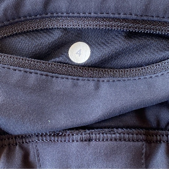 Lululemon Athletica Pacesetter all black in excellent condition - Picture 11 of 13